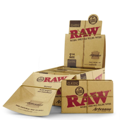 [RAW ARTESANO 114 P&T AND TRAY 15] RAW Artesano 1 1/4 Papers with Tips & Tray - 15ct